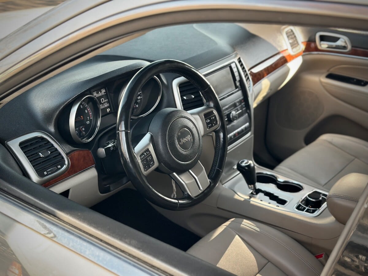 Jeep Grand Cherokee Limited año 2011