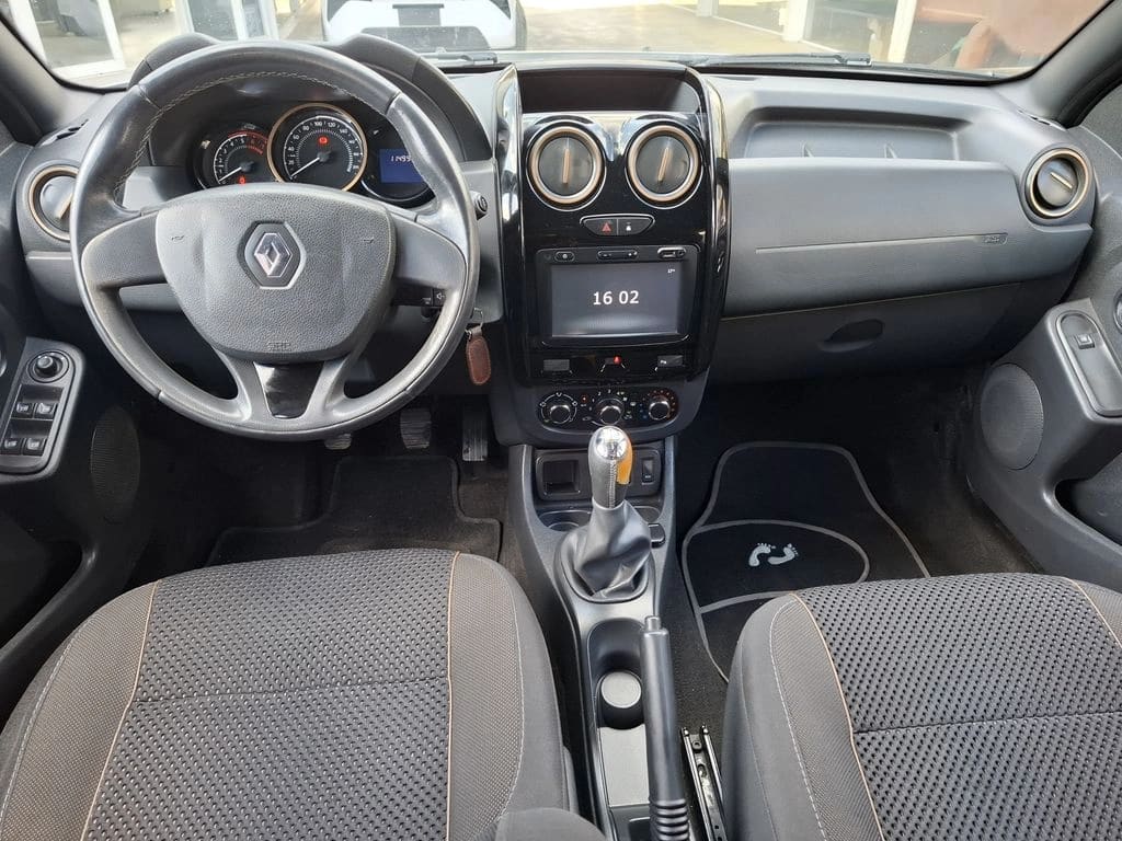 Renault Duster Mt 1.6 año 2018