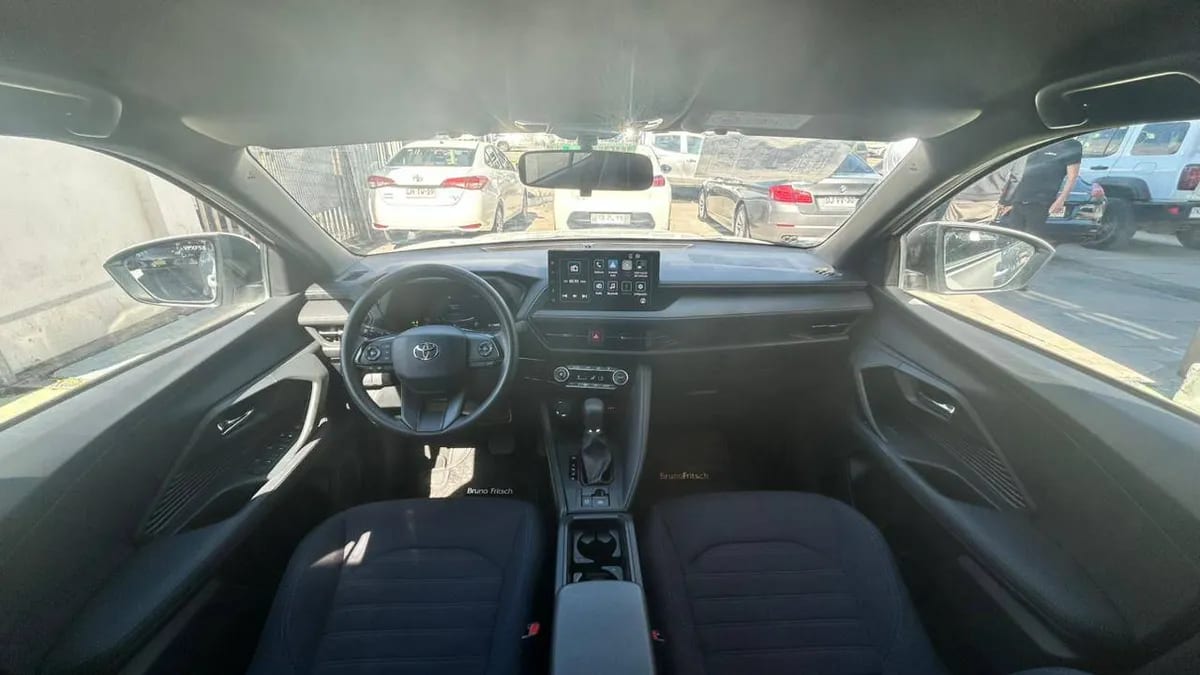 Toyota Yaris Cross 4x2 1.5 Aut año 2026