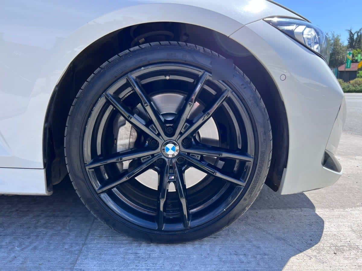 BMW 330i M Sport Touring 2.0 año 2023