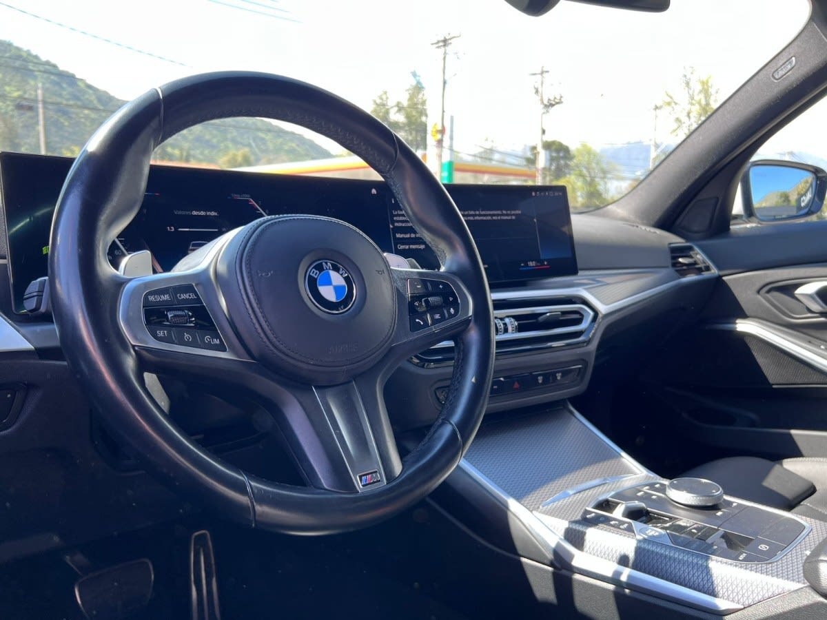 BMW 330i M Sport Touring 2.0 año 2023