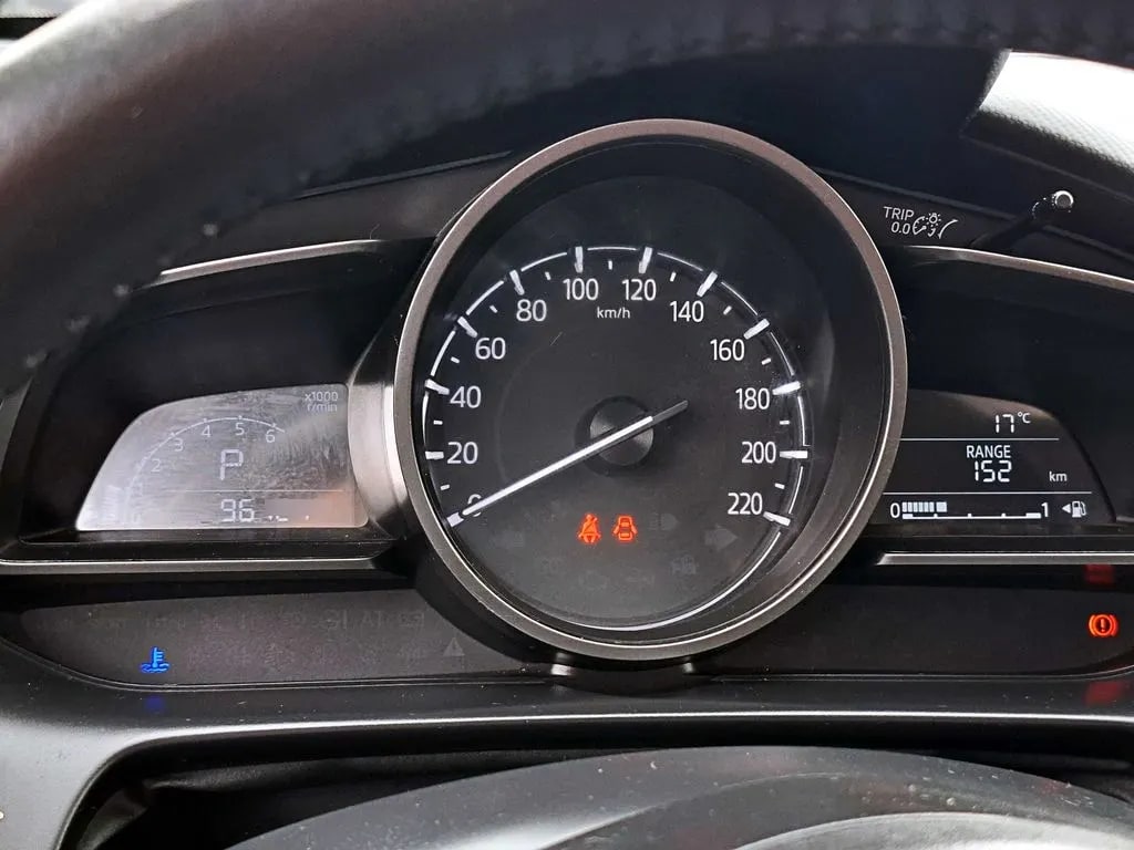 Mazda 2 1.5 V 4x2 6at 4p año 2020