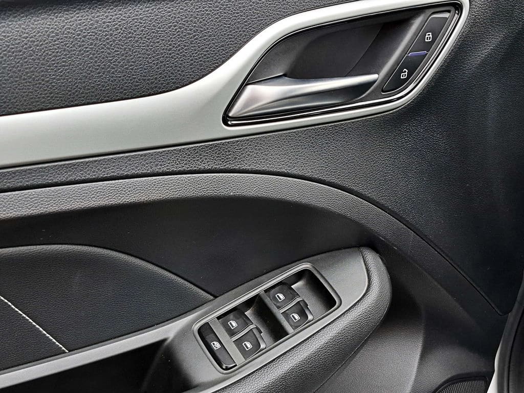 MG Zs 1..5 Comfort 4x2 At 5p año 2023