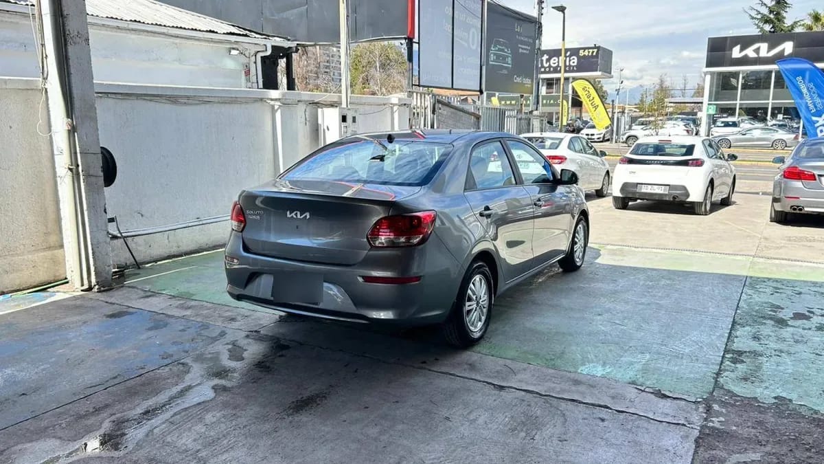 Kia Soluto Mpi 1.4 Mt año 2026