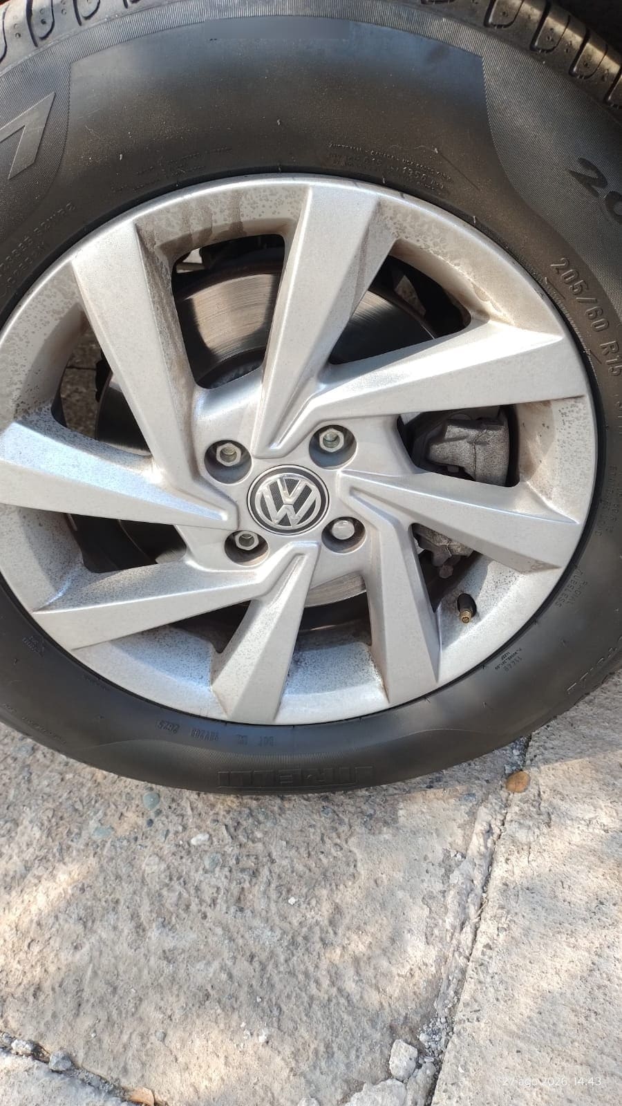 VOLKSWAGEN SAVEIRO 1.6 Cabina Doble Mt año 2023