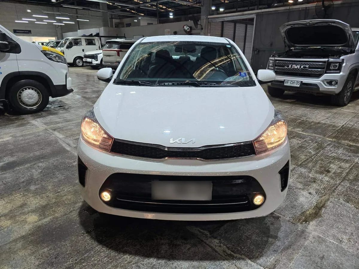 Kia Soluto 1.4 Ex Full 4x2 Mt 4p año 2024