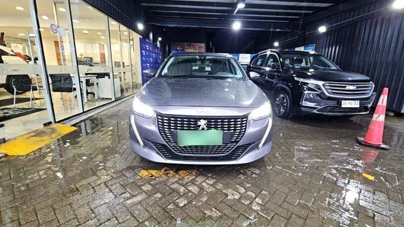 Peugeot 208 1.2 Active Pack Puretech 4x2 75 Mt 5p año 2021