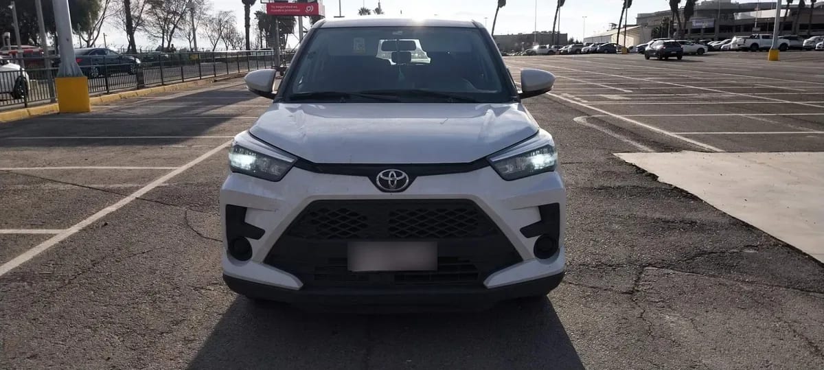Toyota Raize 1.2 E 4x2 At 5p año 2023