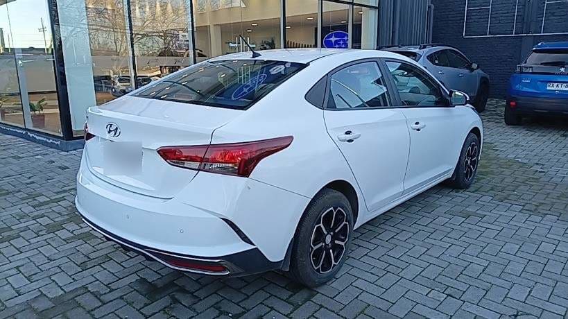Hyundai Accent 1.4 Hci Plus 4x2 Mt 4p año 2024