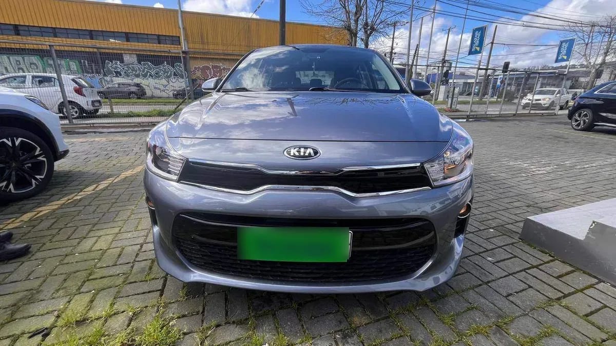 Kia Rio 5 1.4 Ex 4x2 Ac 6mt 5p año 2018