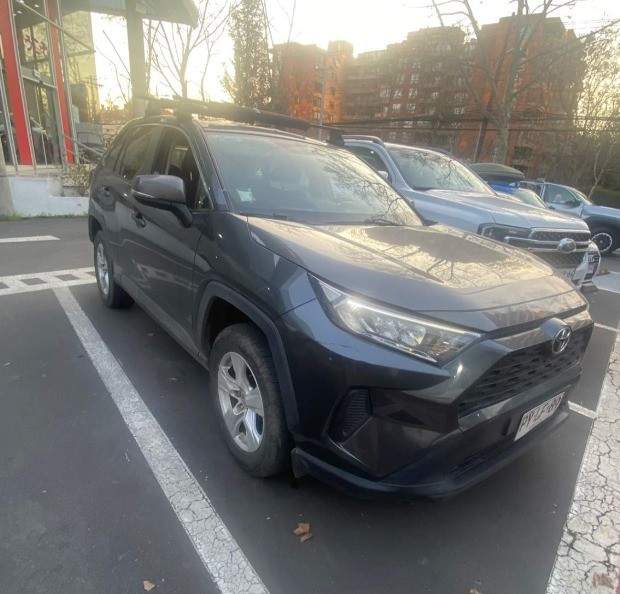 Toyota Rav 4 2.0 Le 4x2 Cvt At 5p año 2021