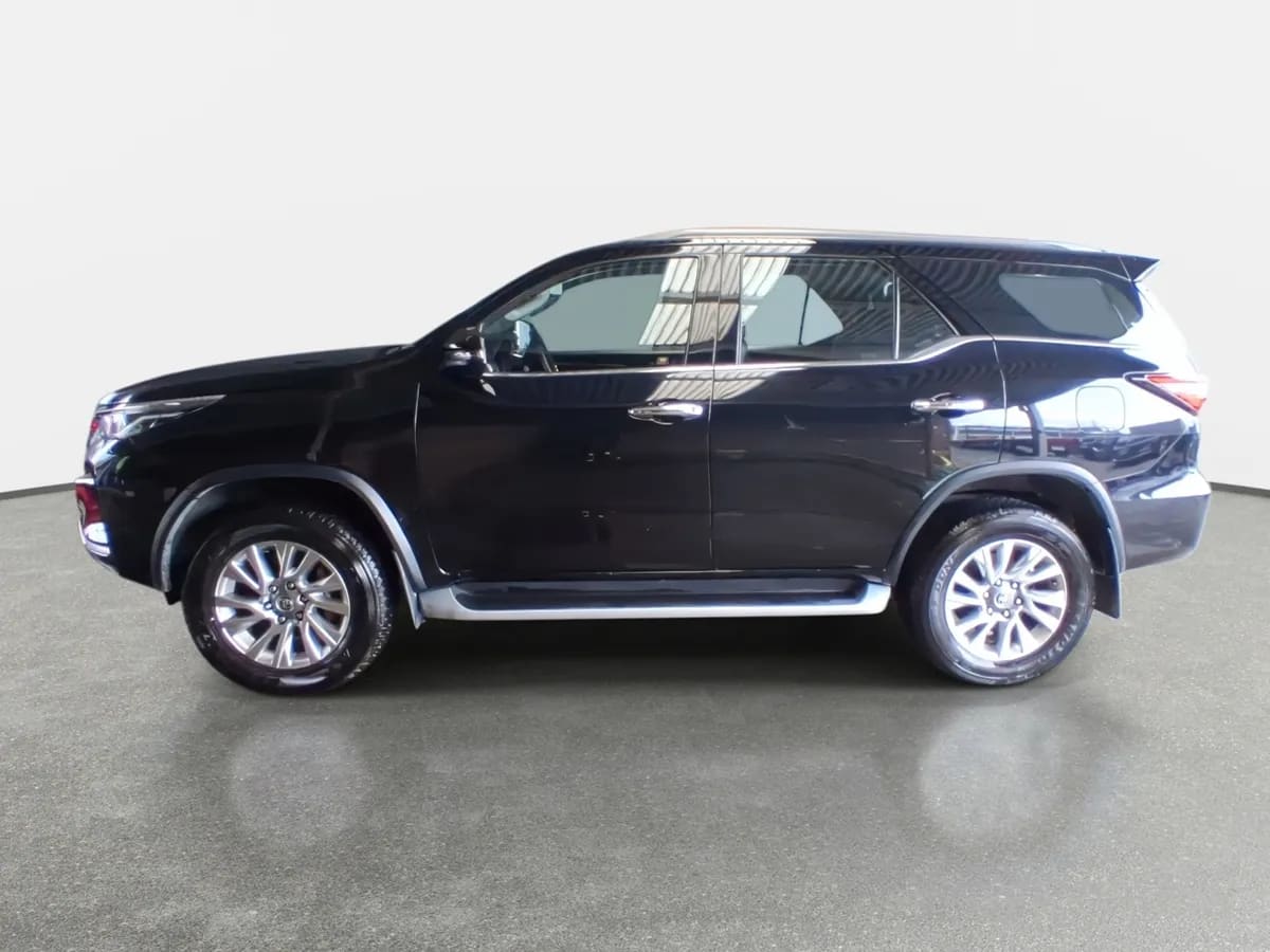 Toyota Fortunner 2.7 Srx 4x2 At 5p año 2022