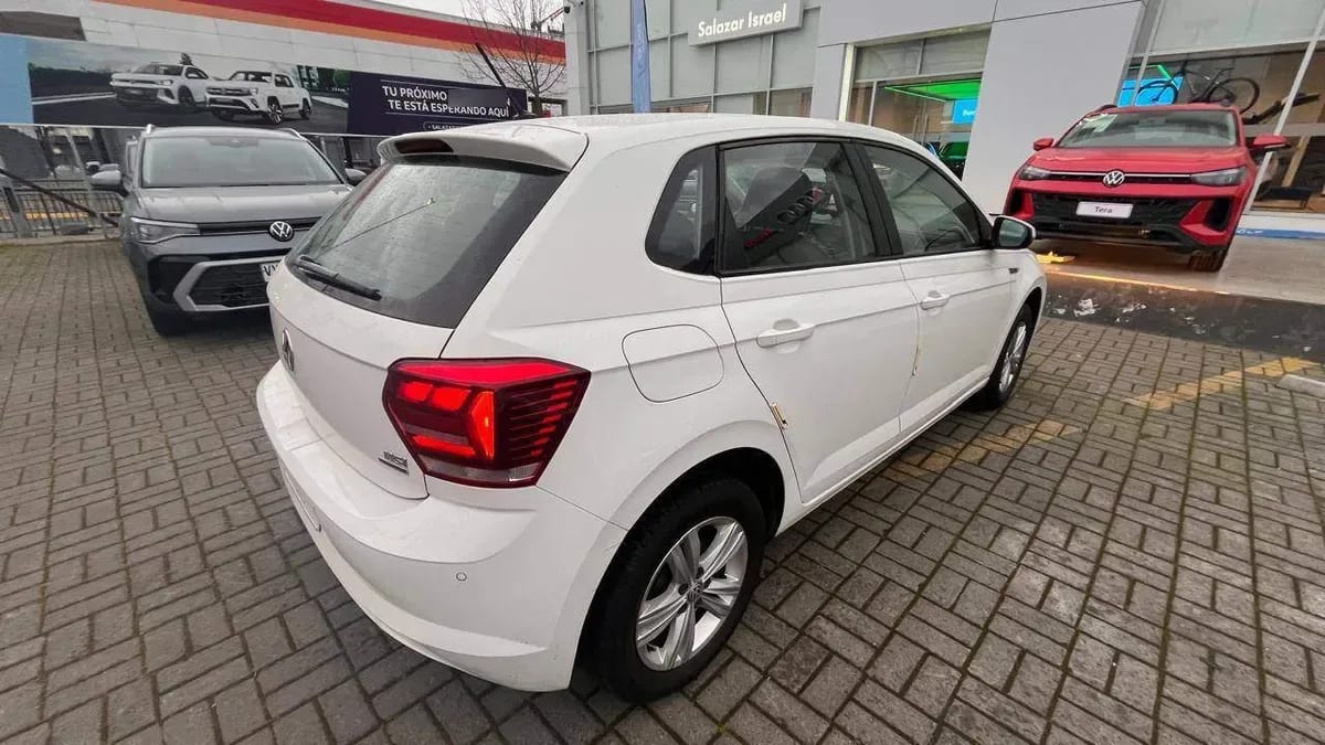 Volkswagen Polo 1.6 Comfortline 4x2 At6 5p año 2020