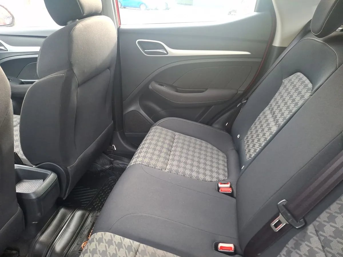 MG Mg Zs 1.5 Std Mt 5p año 2023