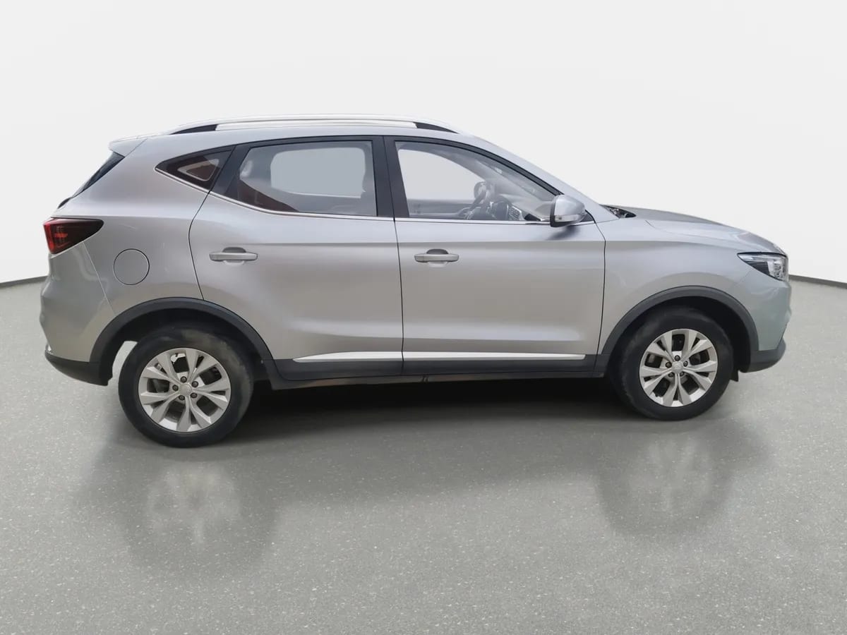 MG Mg Zs 1.5 Std 4x2 Mt 5p año 2023