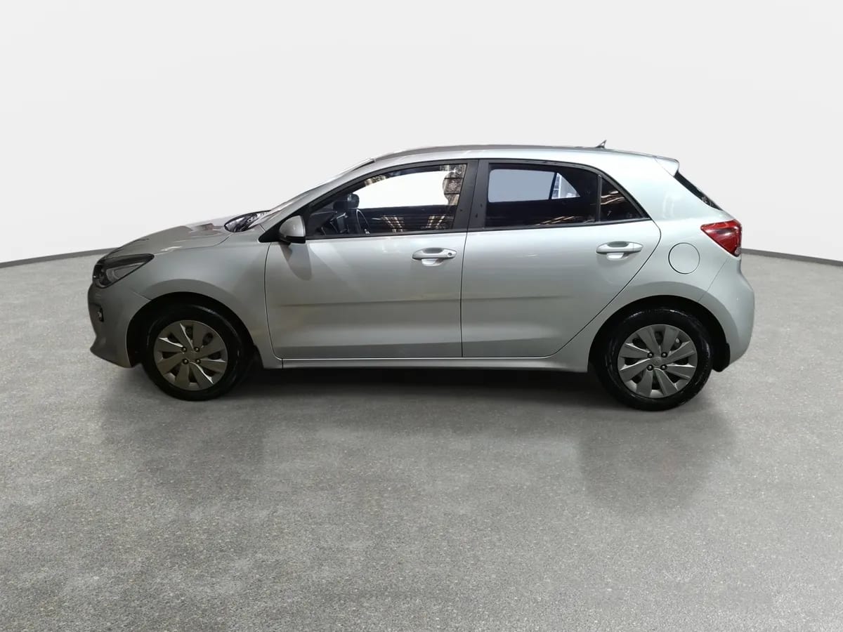 Kia Rio 5 1.4 Ex 4x2 6mt 5p año 2020