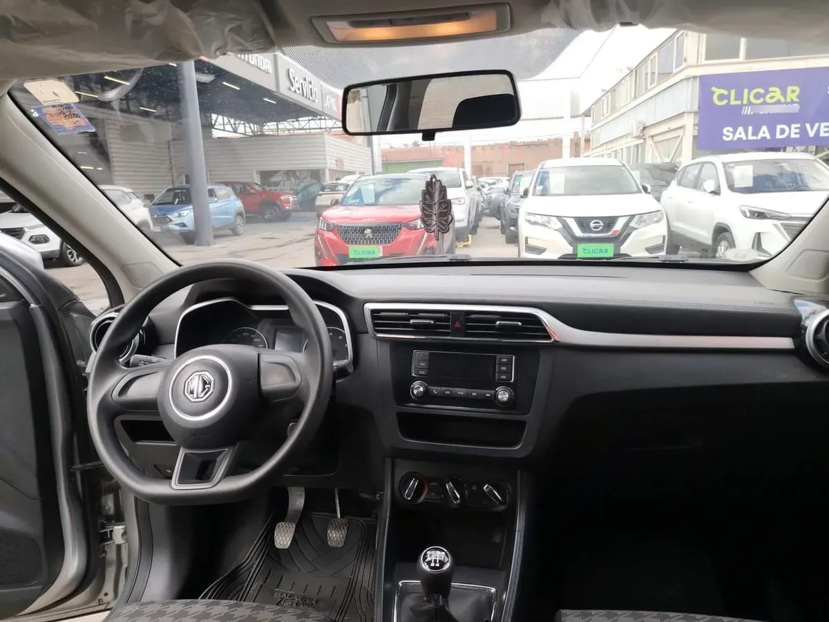 MG Mg Zs 1.5 Std 4x2 Mt 5p año 2023