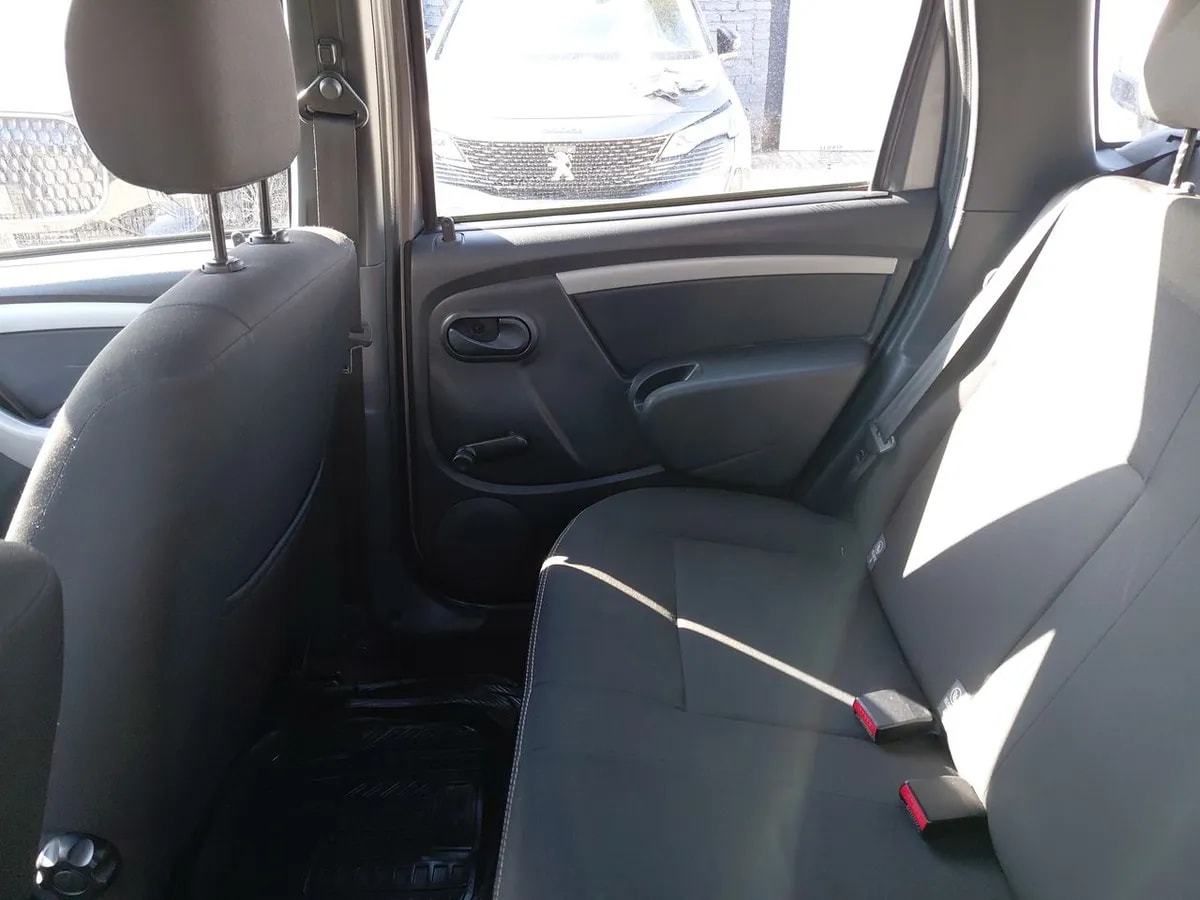 Renault Duster 1.6 Life 4x2 5mt 5p año 2020