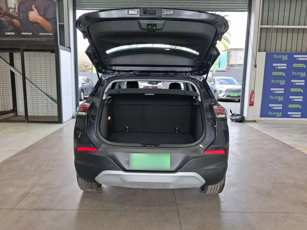 Chevrolet Tracker 1.2t Ltz T 4x2 At 5p año 2026