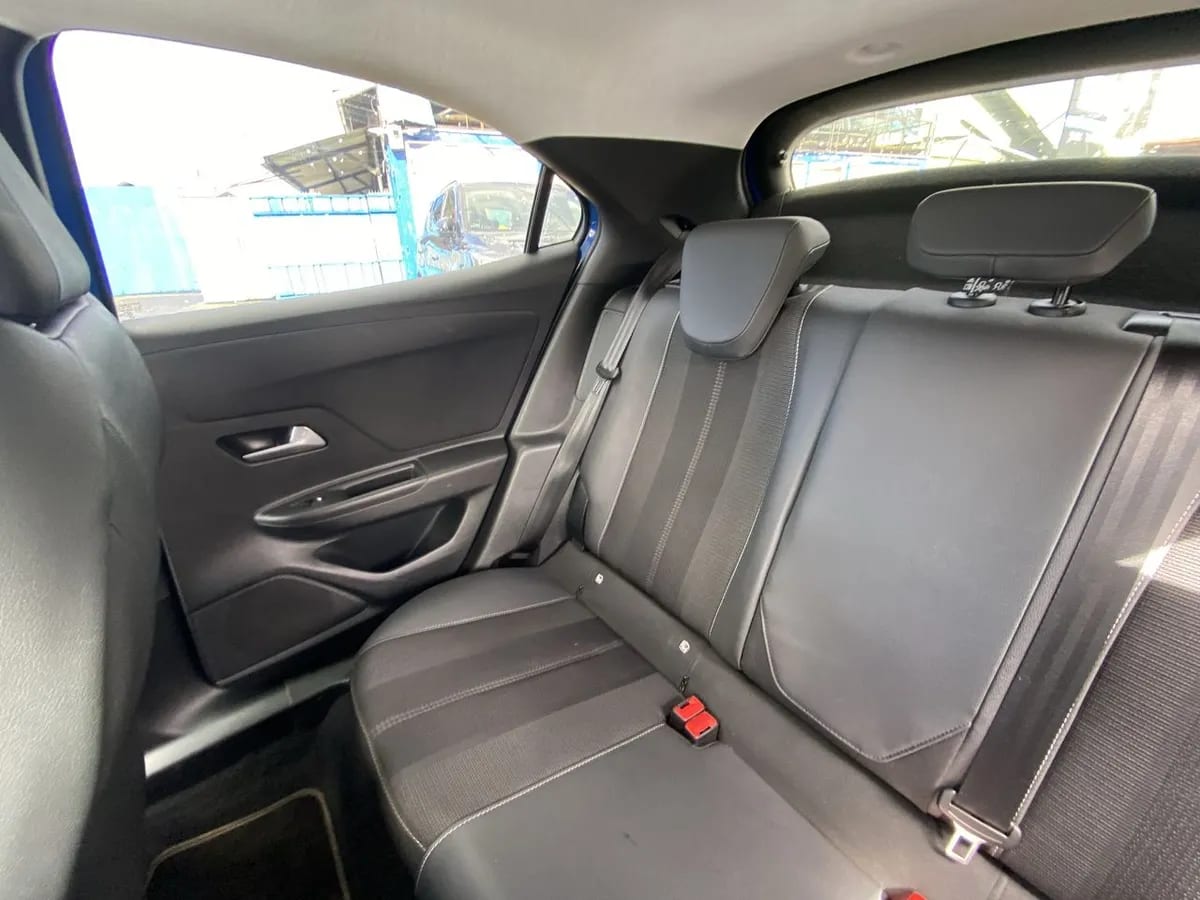 Opel Mokka 1.2t Elegance 4x2 Mt6 5p año 2023