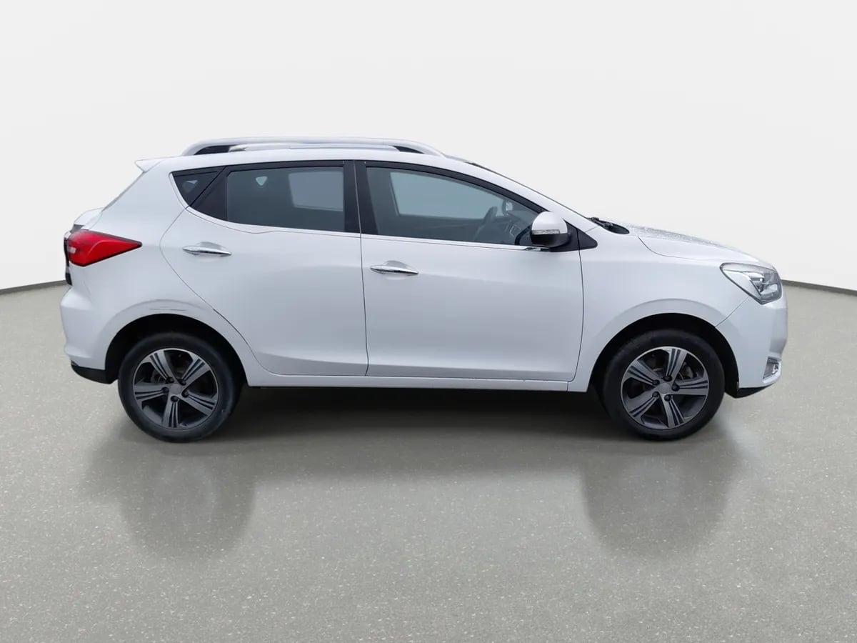 JAC Js2 1.5 Comfort 4x2 Mt 5p año 2022