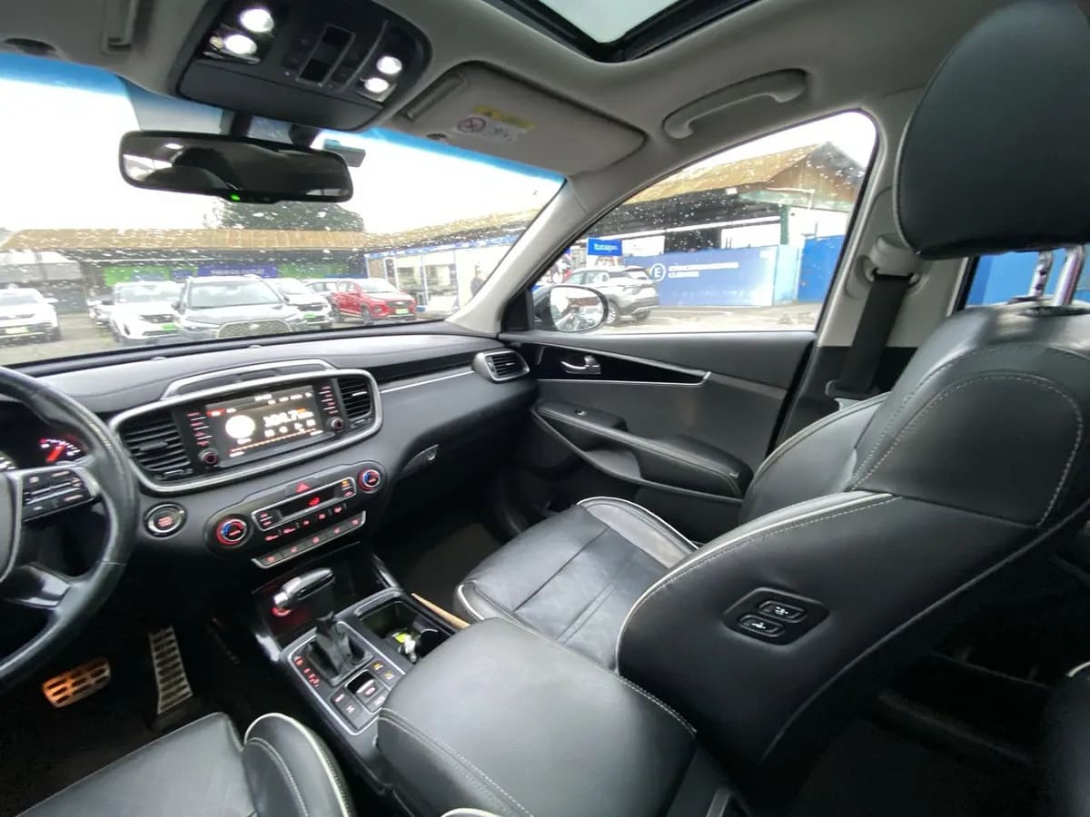 Kia Sorento 3.5 Gtl Gsl Awd 8at 5p año 2020