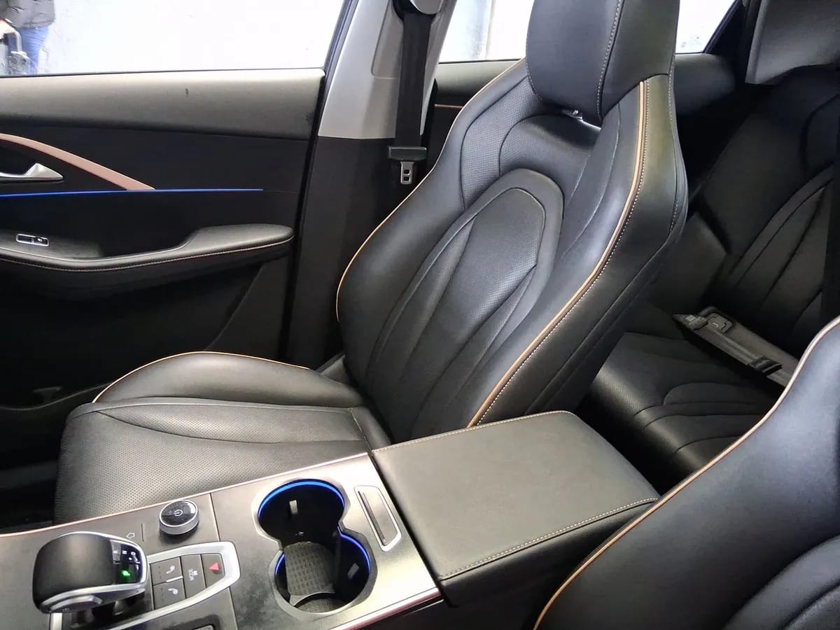 Omoda C5 1.5t Luxury 4x2 Cvt At 5p año 2024
