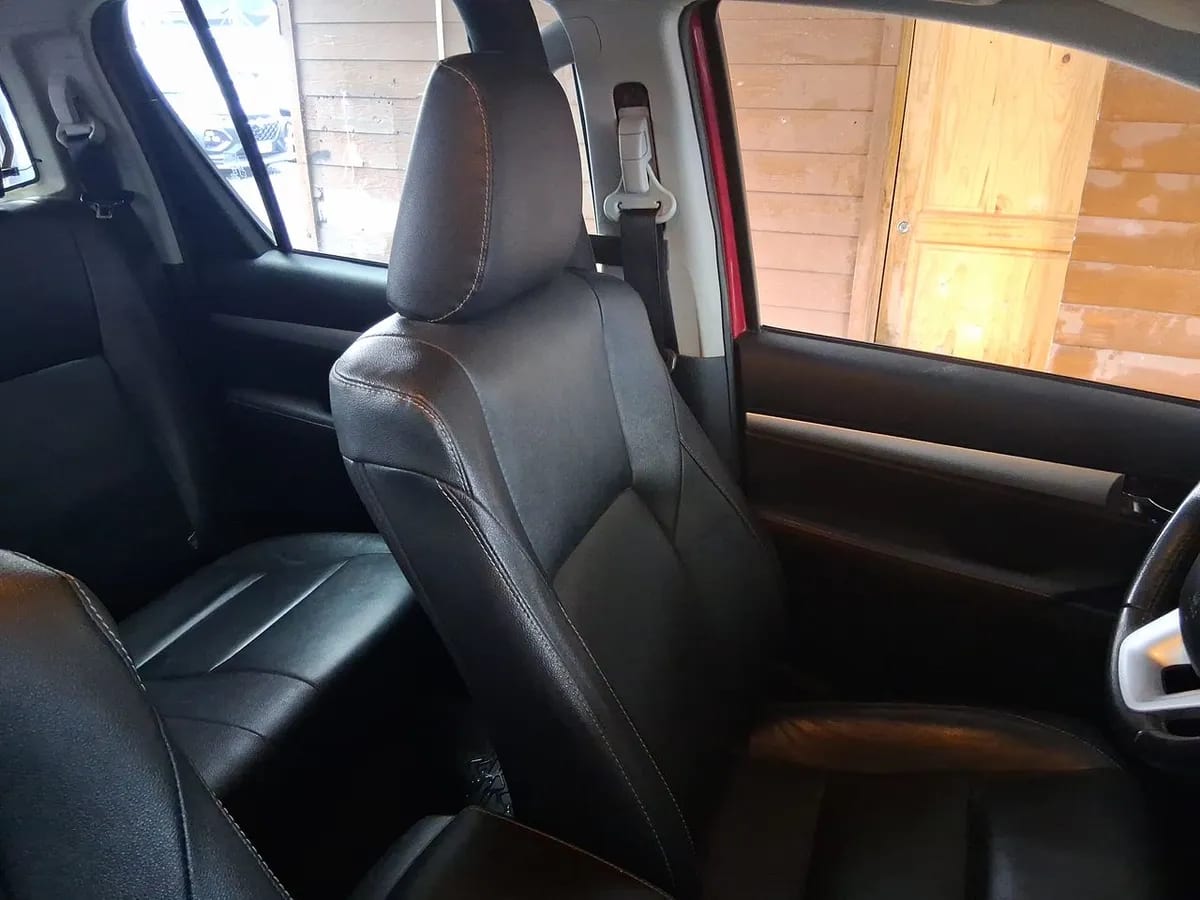 Toyota Hilux 2.8 Srv Diesel 4x4 Dob. Cab. At 4p año 2024