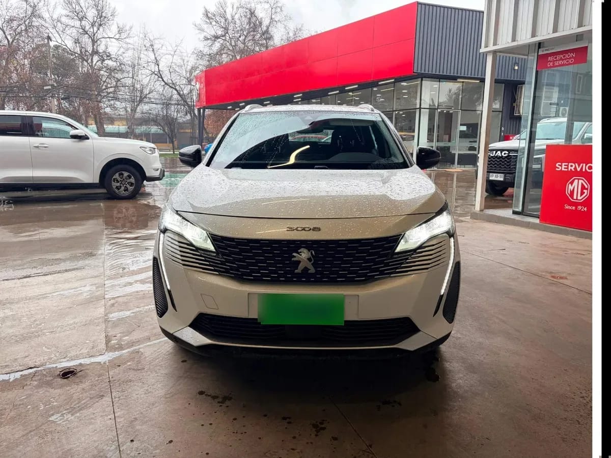 Peugeot 3008 1.5 Active Pack Bluehdi 4x2 130 Mt6 5p año 2022