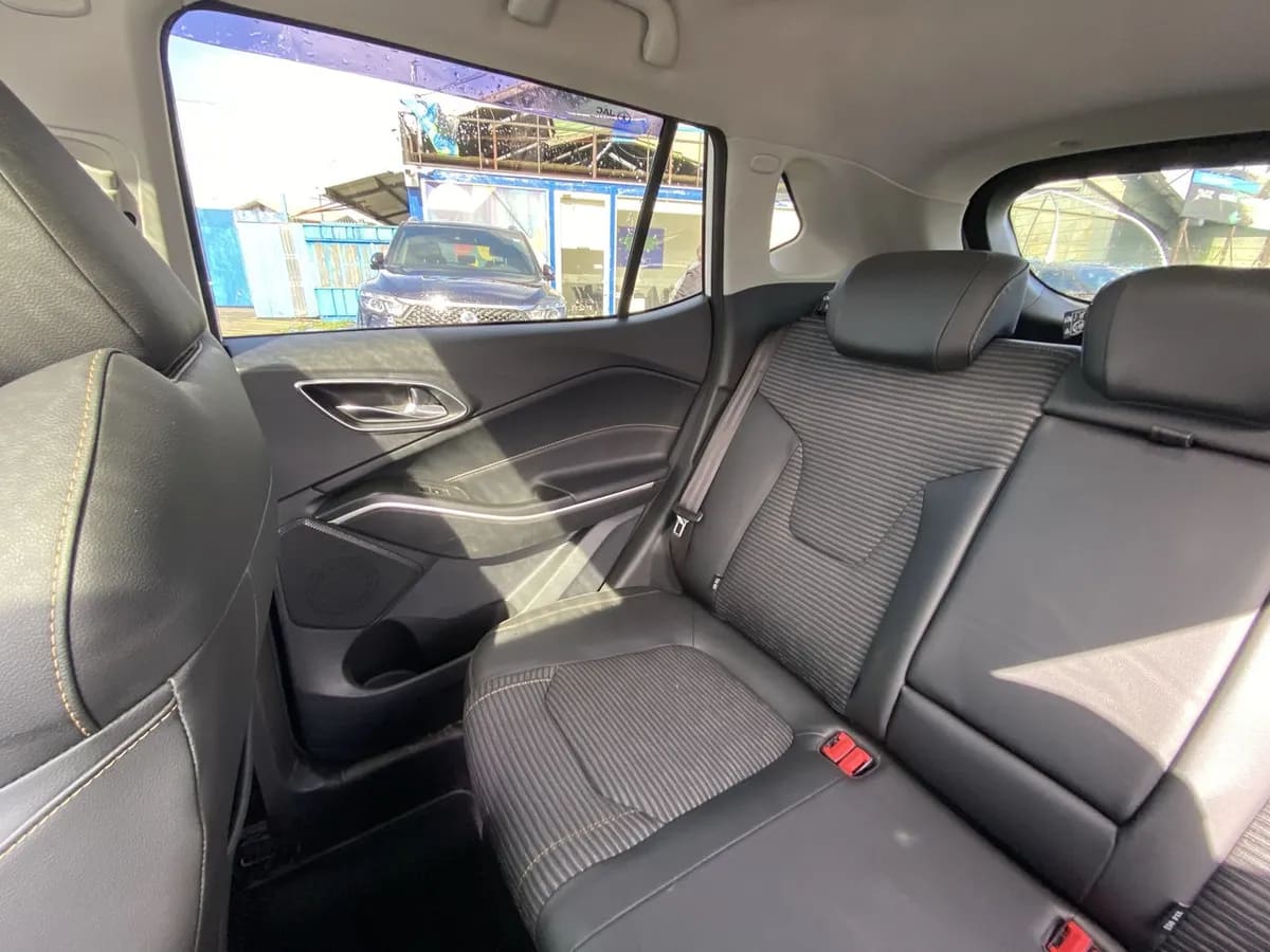 JAC Js4 1.5 Luxury 4x2 Mt 5p año 2025