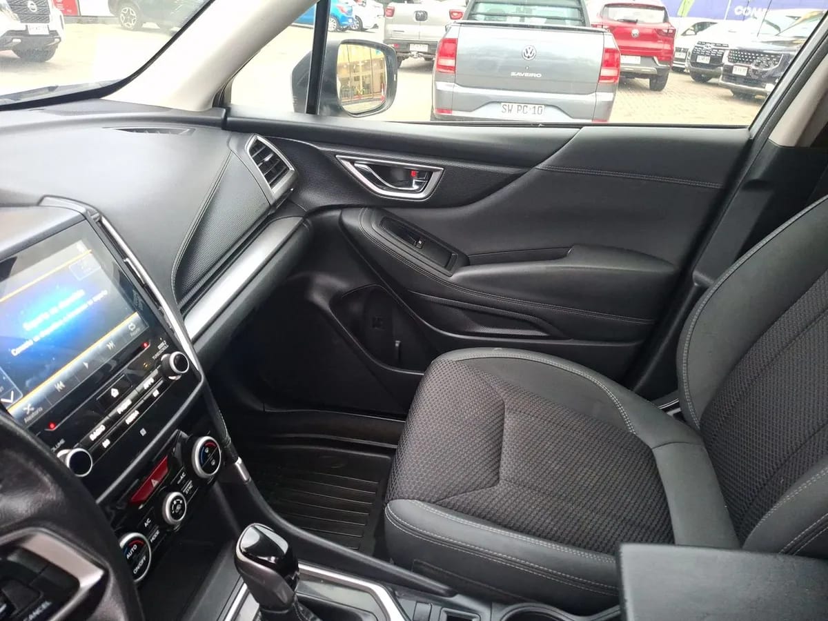 Subaru Forester 2.0i Dynamic Eyesight Awd At 5p año 2022