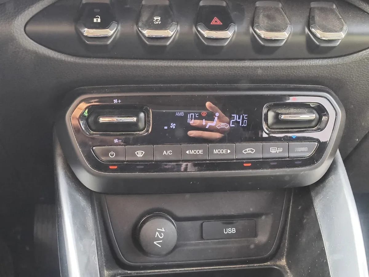Chevrolet Groove 1.5 Premier 4x2 Mt 5p año 2023