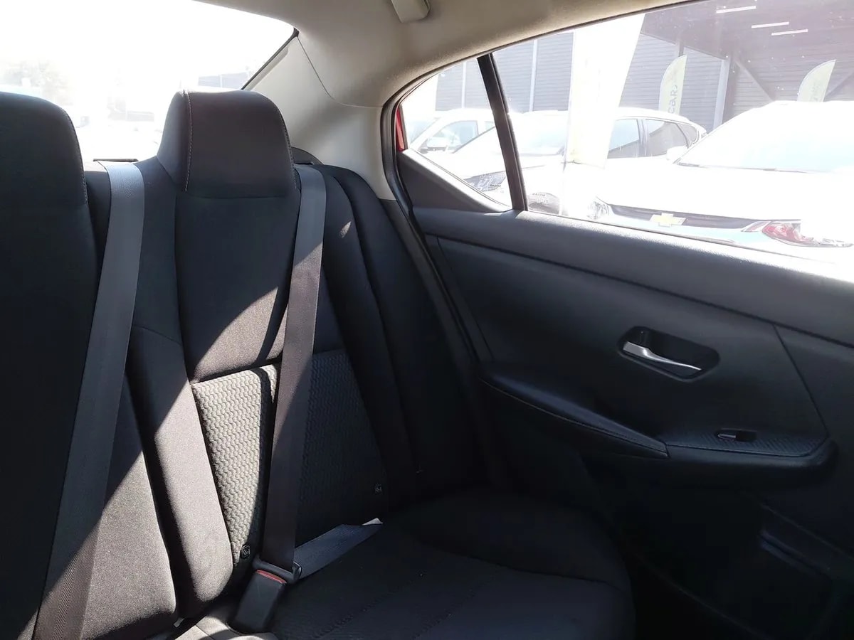 Nissan Sentra 2.0 Sense 4x2 Mt 4p año 2022