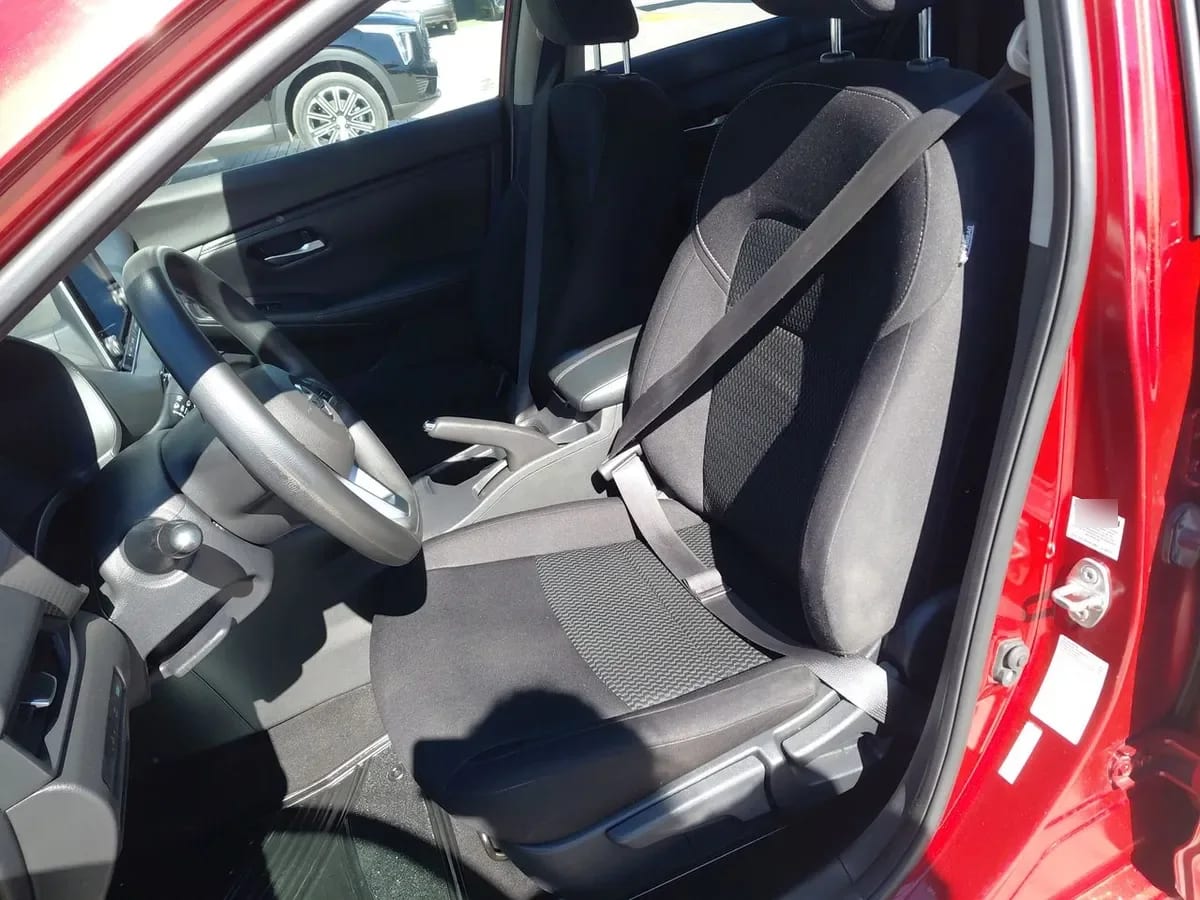Nissan Sentra 2.0 Sense 4x2 Mt 4p año 2022