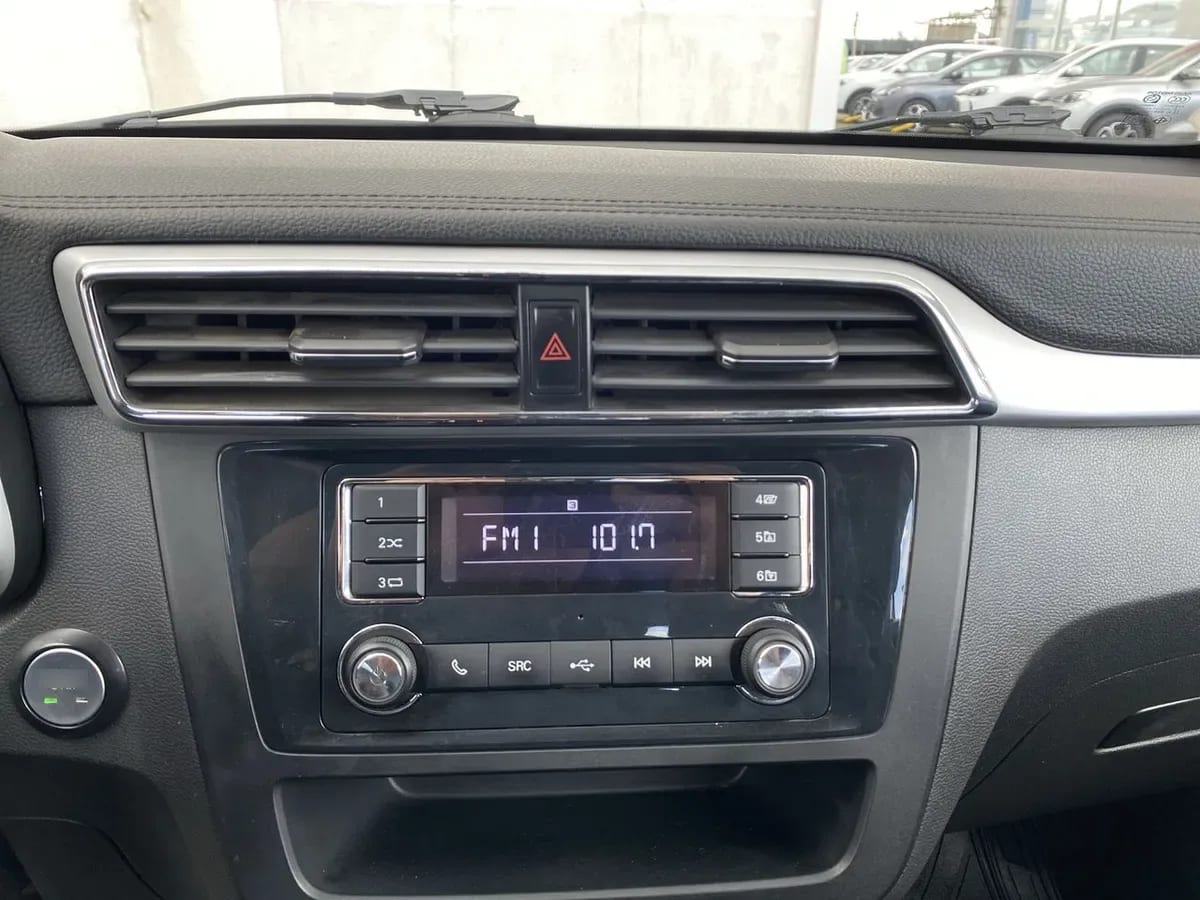 MG Mg Zs 1.5 Std At 5p año 2024