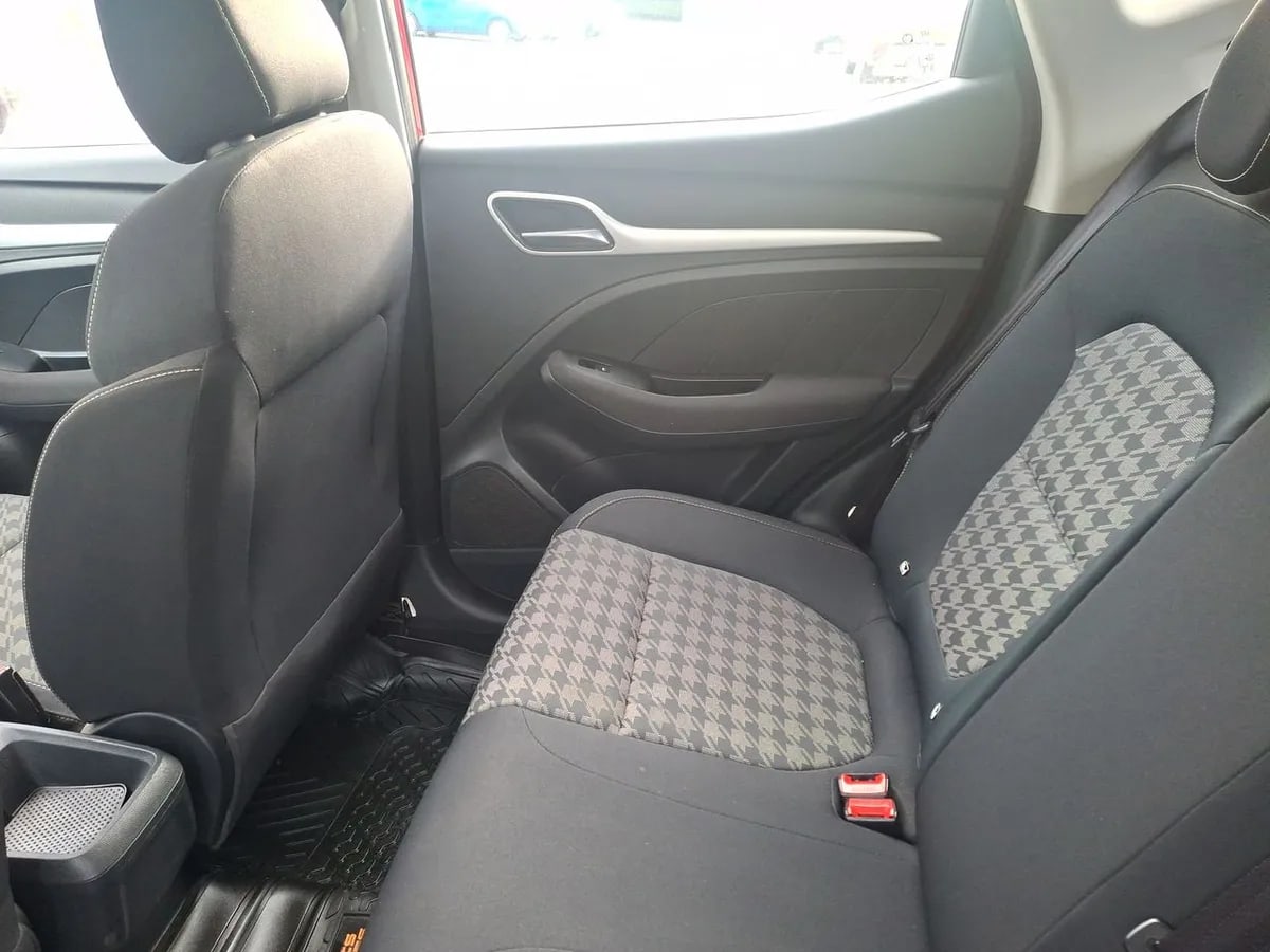 MG Mg Zs 1.5 Std Mt 5p año 2023