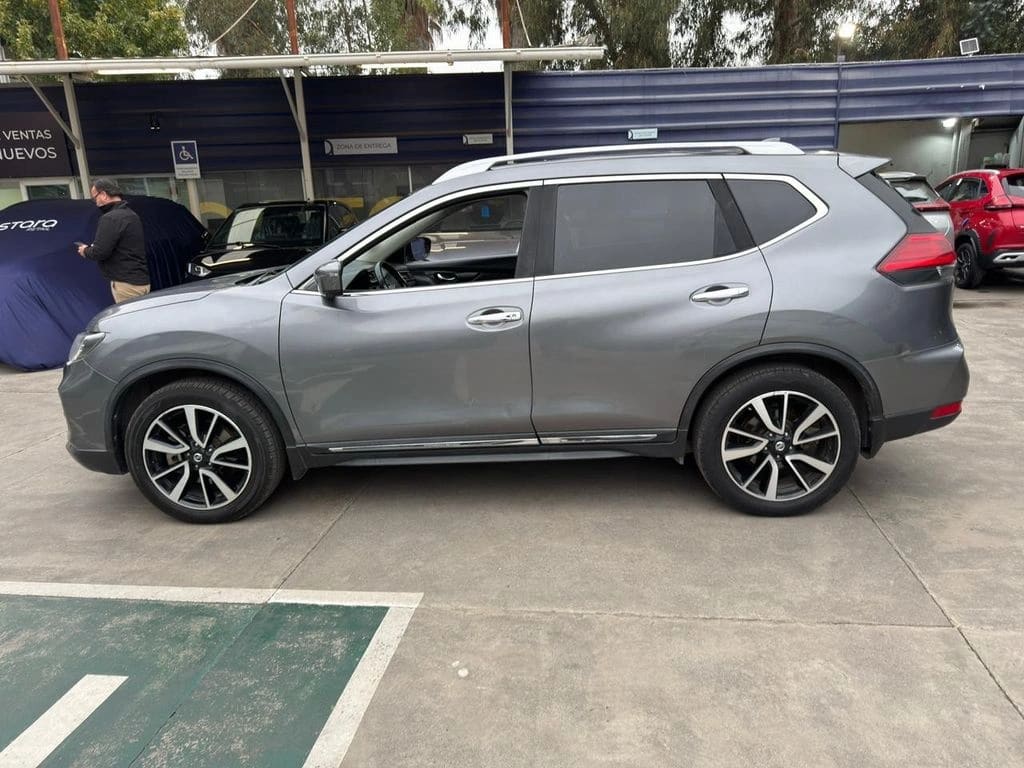 Nissan X-Trail 2.5 Sense Cvt 2f At 4x4 año 2019
