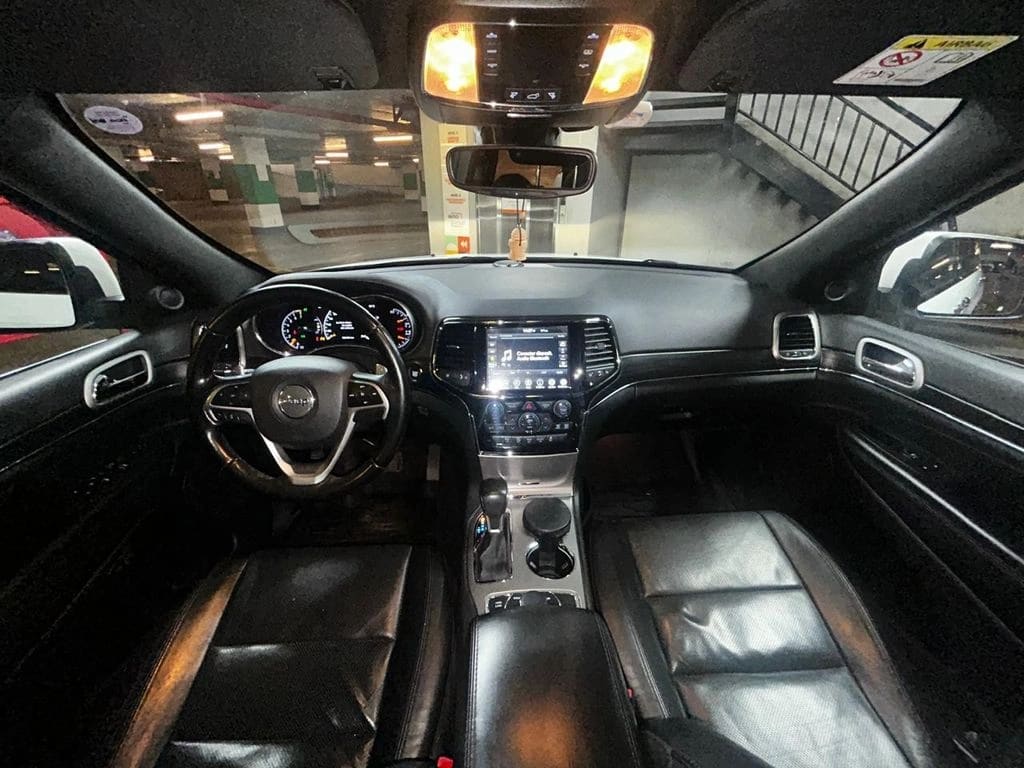 Jeep Grand Cherokee 3.6 Limited 4x4 At 5p año 2022