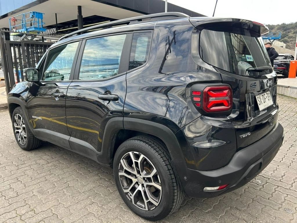Jeep Renegade 1.3t Longitude 4x2 At 5p año 2023