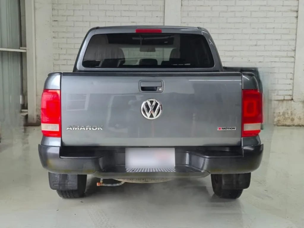 Volkswagen Amarok Dcab Tdi 4x4 Trendline 2.0 año 2023