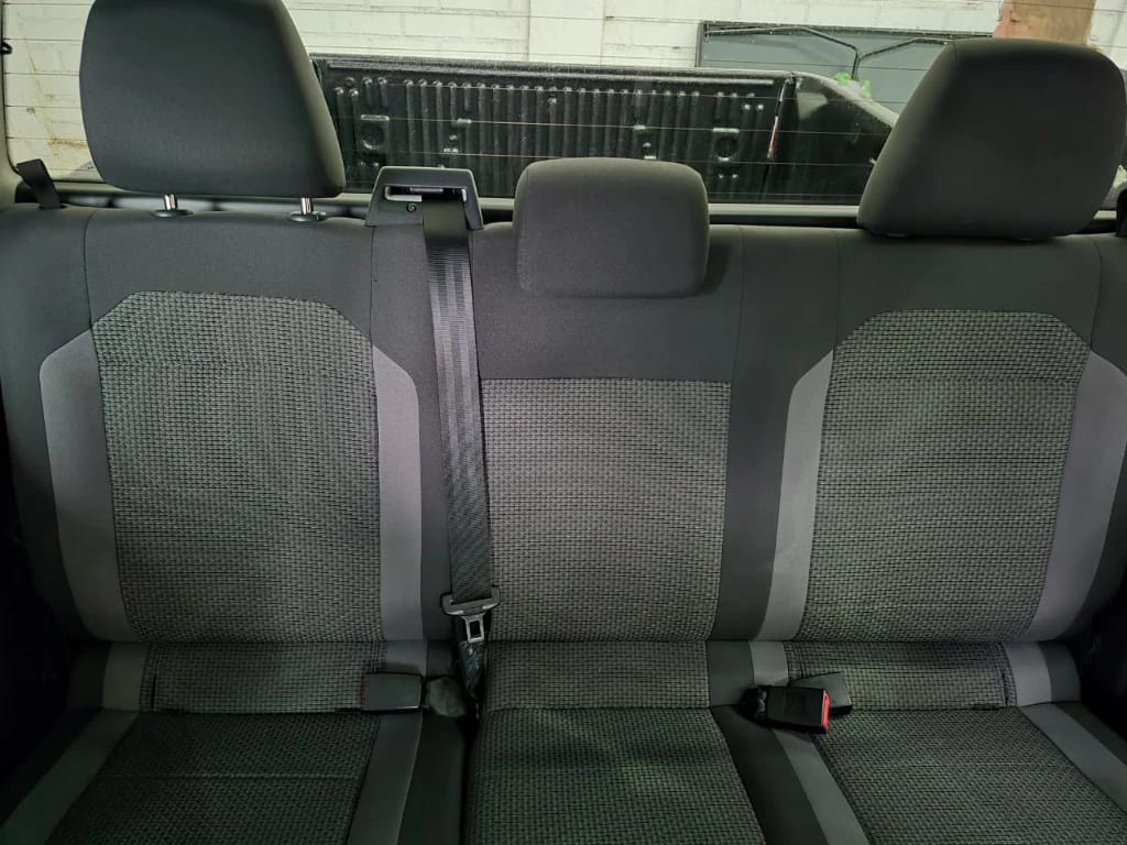 Volkswagen Amarok Dcab Tdi 4x4 Trendline 2.0 año 2023