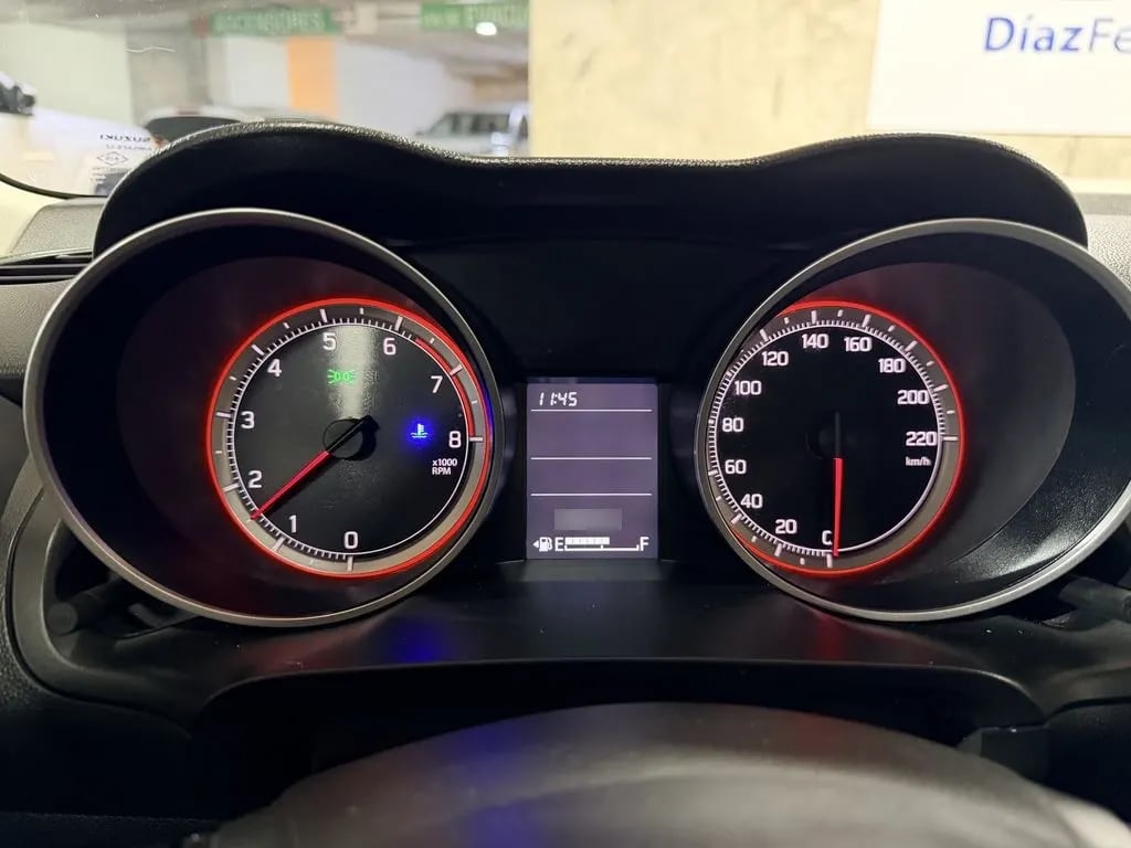 Suzuki Swift Gl año 2023