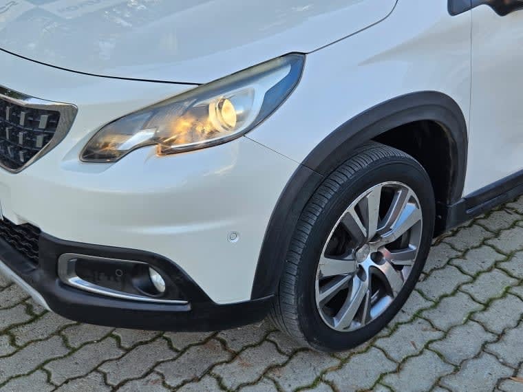 Peugeot 2008 2008 Allure 1.2 Aut año 2017