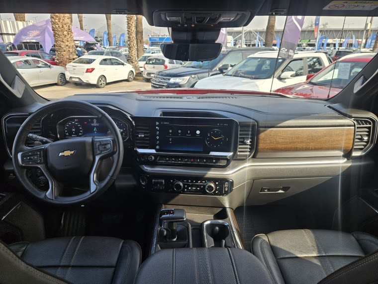 Chevrolet Silverado Silverado 3.0td Hc At 4wd año 2025