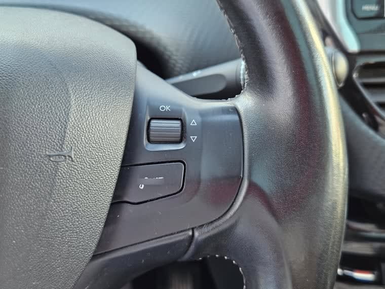 Peugeot 2008 2008 Allure 1.2 Aut año 2017