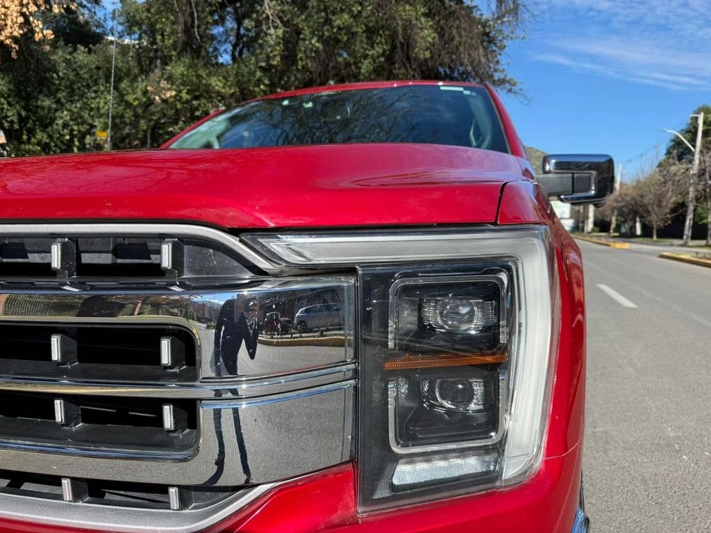 Ford F-150 Lariat Luxury 5.0 Dob. Cab. 4x4 año 2022