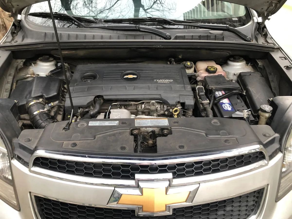 CHEVROLET ORLANDO 2.0 Ls Mt Diesel año 2015