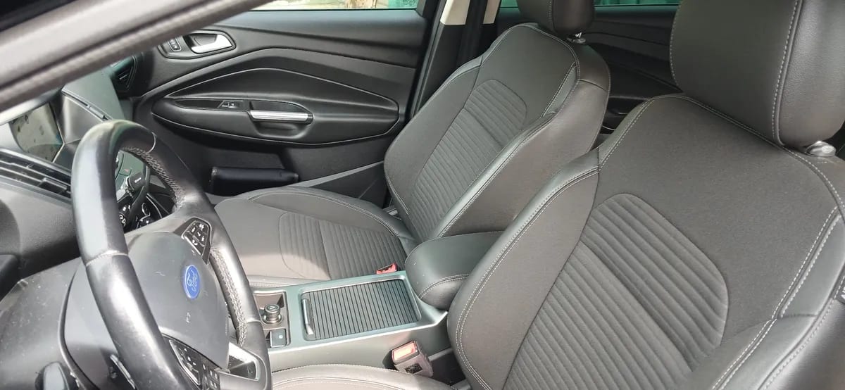 FORD ESCAPE 2.5 S At 4x2 año 2019