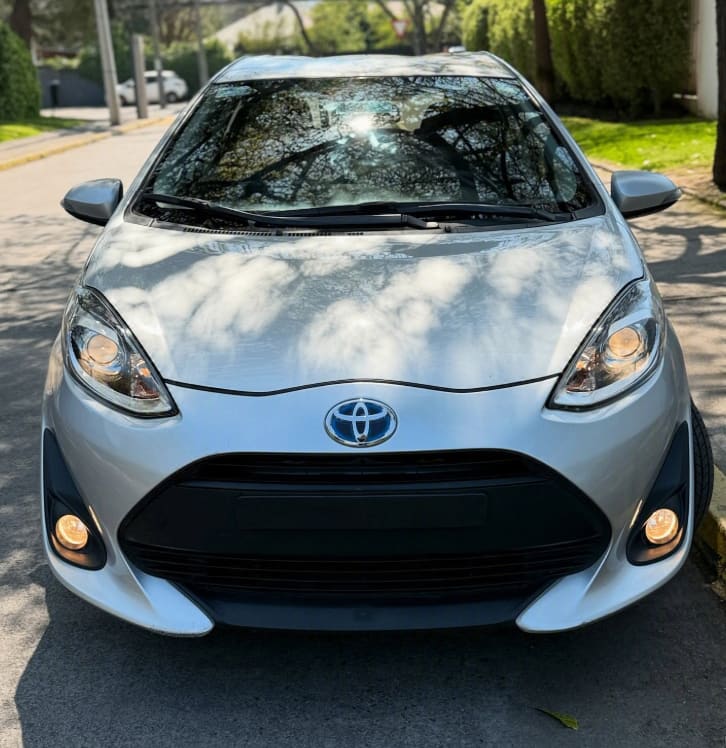 TOYOTA PRIUS 1.5 C At Hibrido año 2020