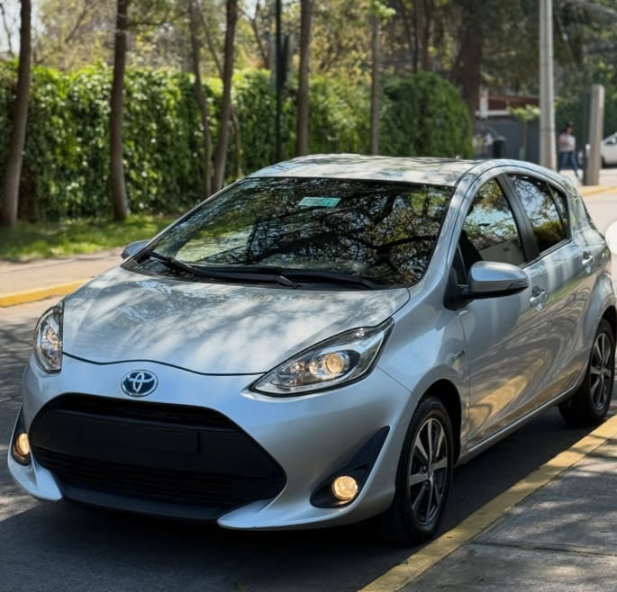TOYOTA PRIUS 1.5 C At Hibrido año 2020